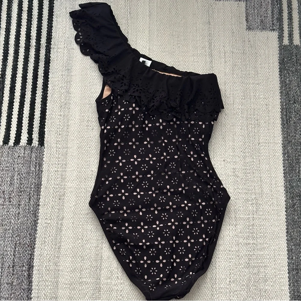 J Crew Scalloped Ruffle One Shoulder one-piece swimsuit ilaser-cut eyelet Black